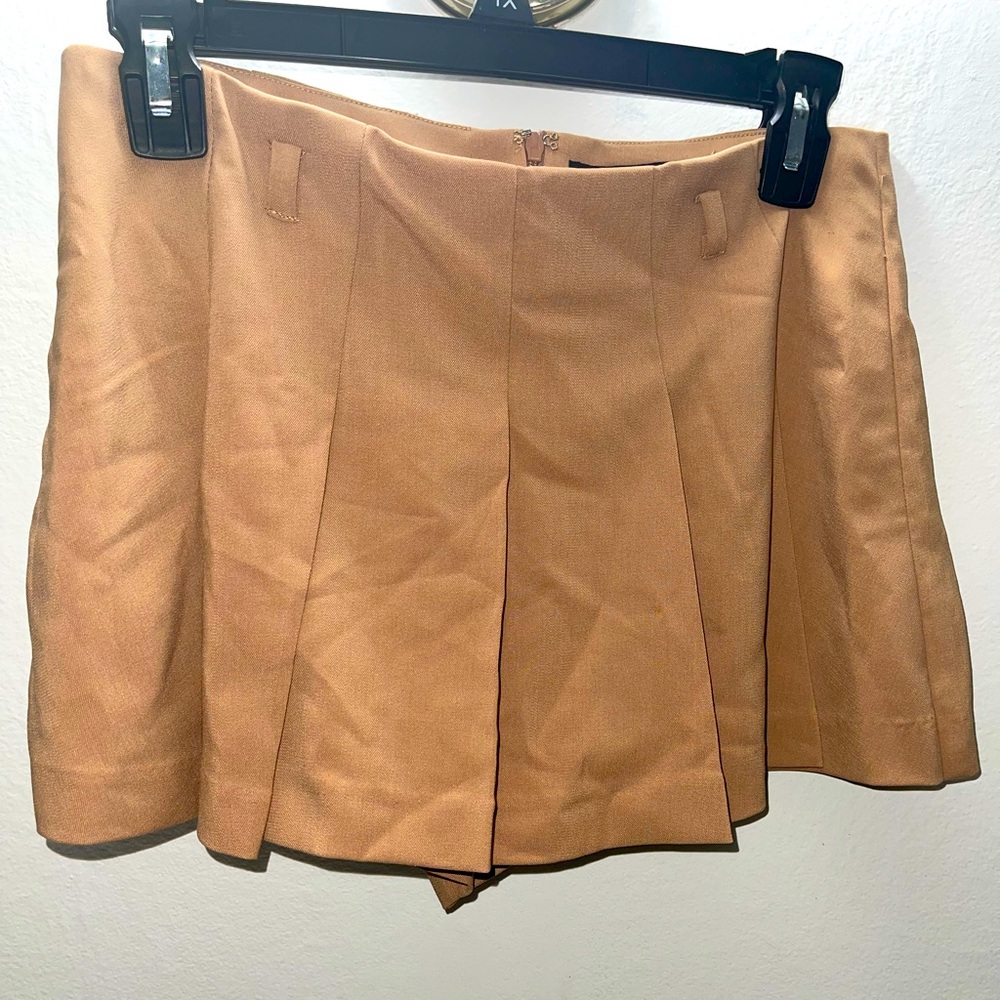 Dress shorts/ skirt